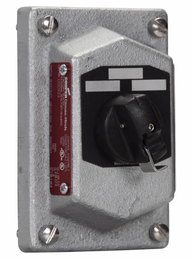 DSD924 - Crouse Hinds 10 Amp 600 Volt Switch Cover and Device Sub-Assembly