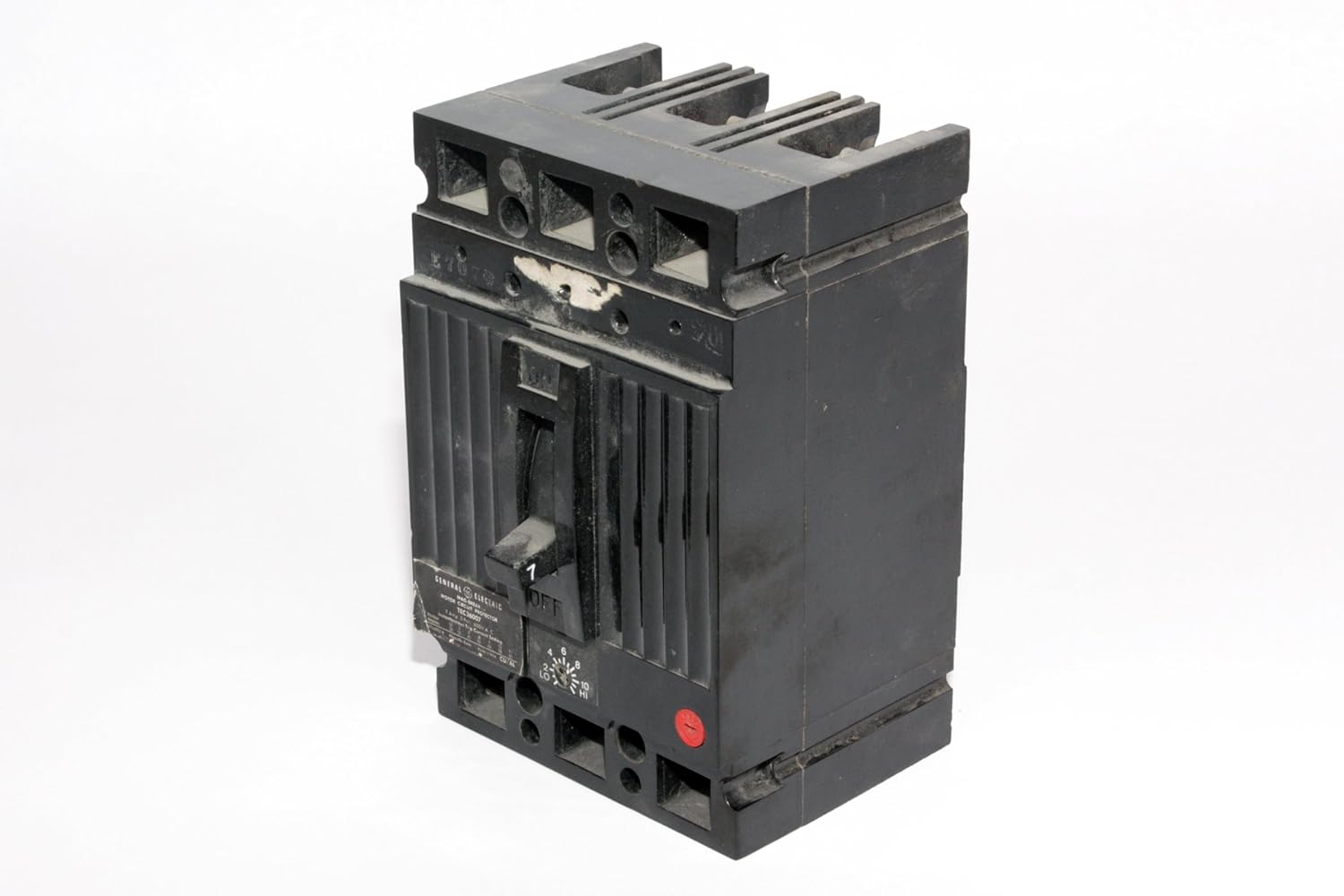 TEC36007 - General Electrics - Molded Case Circuit Breakers