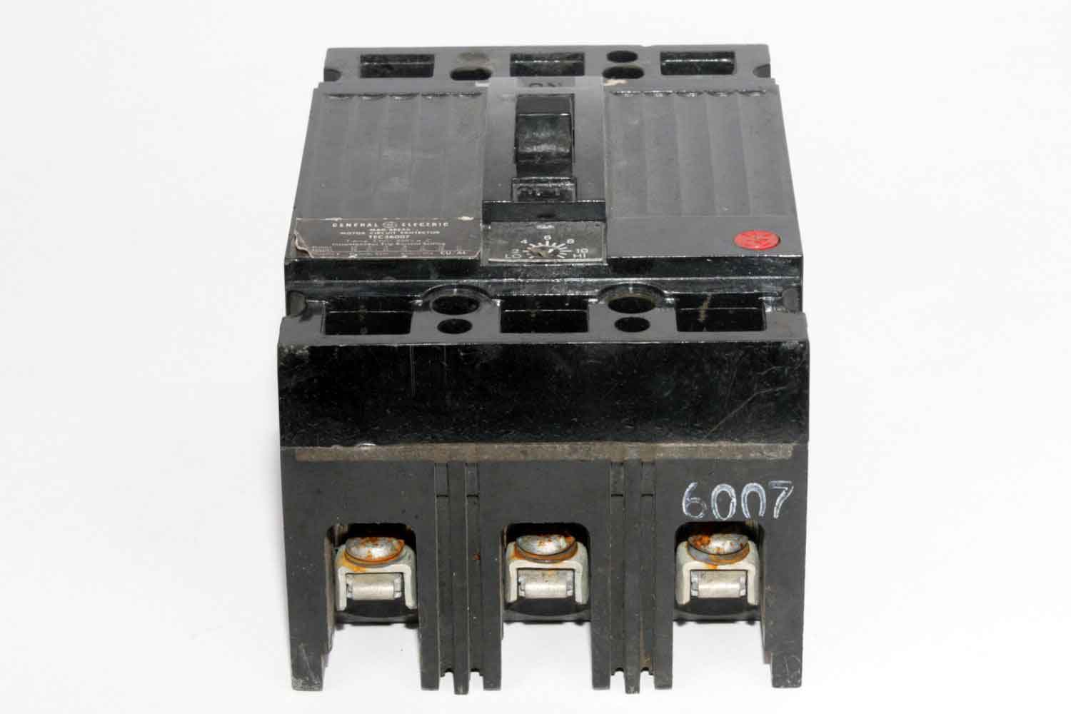 TEC36007 - General Electrics - Molded Case Circuit Breakers