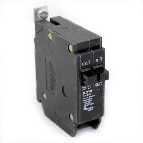 BQLT30 - Commander Tandem 30 Amp Bolt-On Circuit Breaker